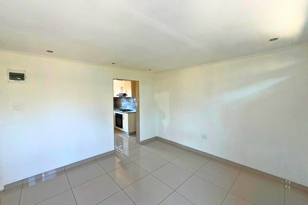 Comfort, Convenience & Value – A Charming 2-Bedroom Home - Photo 4