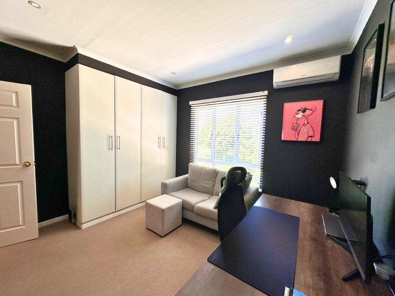 3-Bedroom Simplicity with Modern Appeal - Photo 7