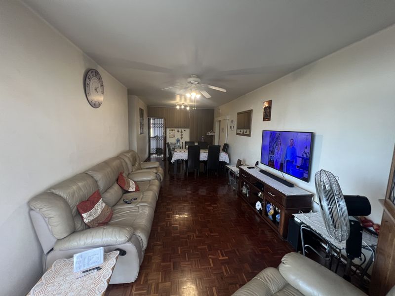 Immaculate apartment for sale in Westridge - Perfect investment opportunity!!! - Photo 10