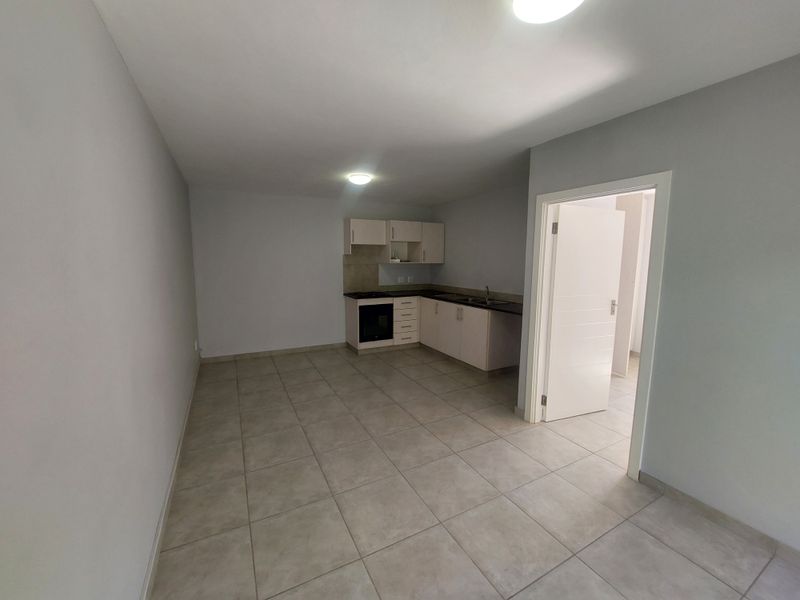 Contemporary 1-Bedroom Apartment in Chase Valley - Photo 2