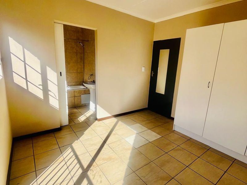 1 Bedroom Apartment for Sale in Ferndale, Randburg - Photo 7