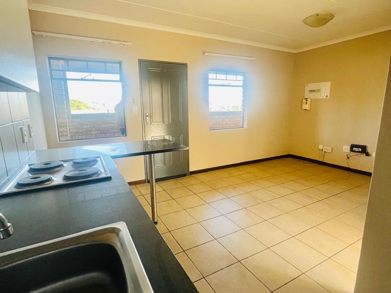 1 Bedroom Apartment for Sale in Ferndale, Randburg - Photo 3