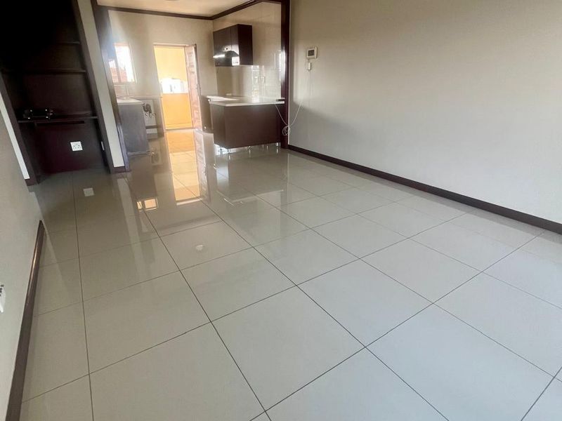 Luxurious 2 bedroom Apartment for sale in Midrand - Photo 8