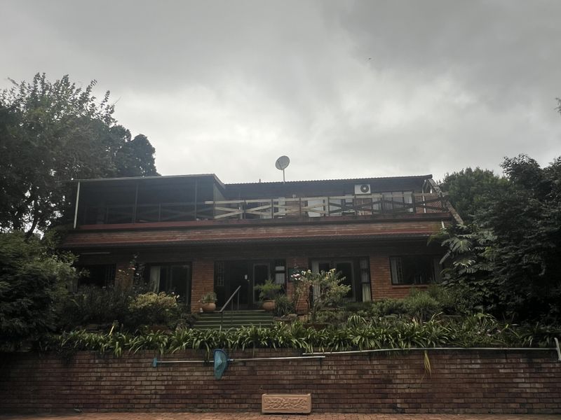 Immaculate 2-bedroom retirement unit for sale in serene Chase Valley - Photo 3