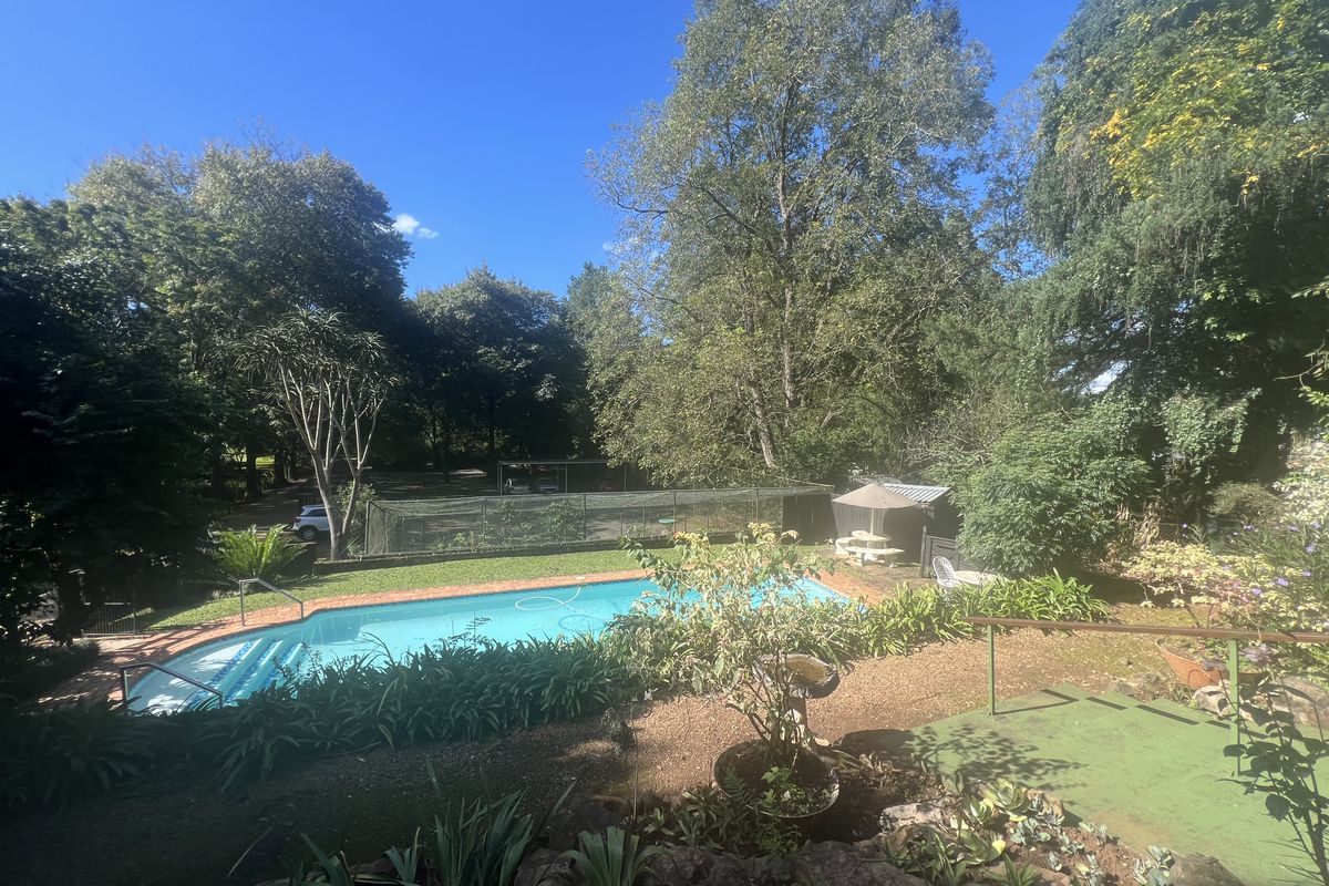 Immaculate 2-bedroom retirement unit for sale in serene Chase Valley - Photo 2