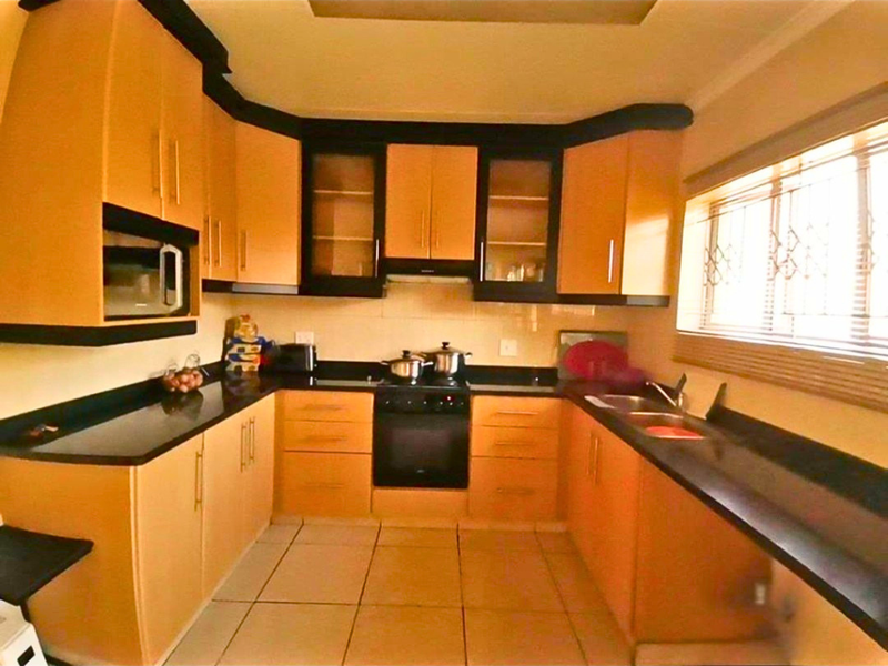 Smart Investment Choice, Multi Unit Property with Excellent Growth Potential!!! - Photo 8