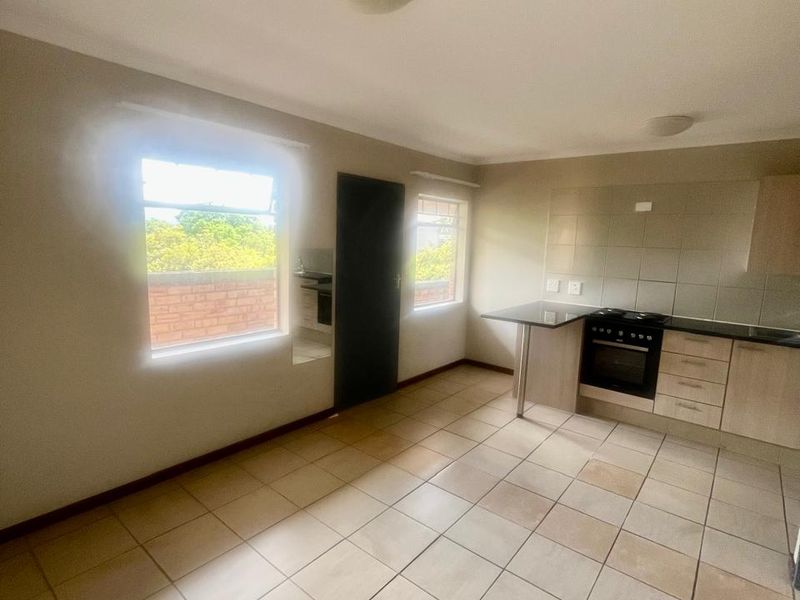 1 Bedroom Apartment for rent in Ferndale, Randburg - Photo 2
