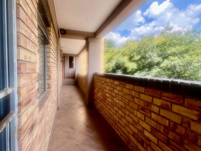 1 Bedroom Apartment for rent in Ferndale, Randburg - Photo 9
