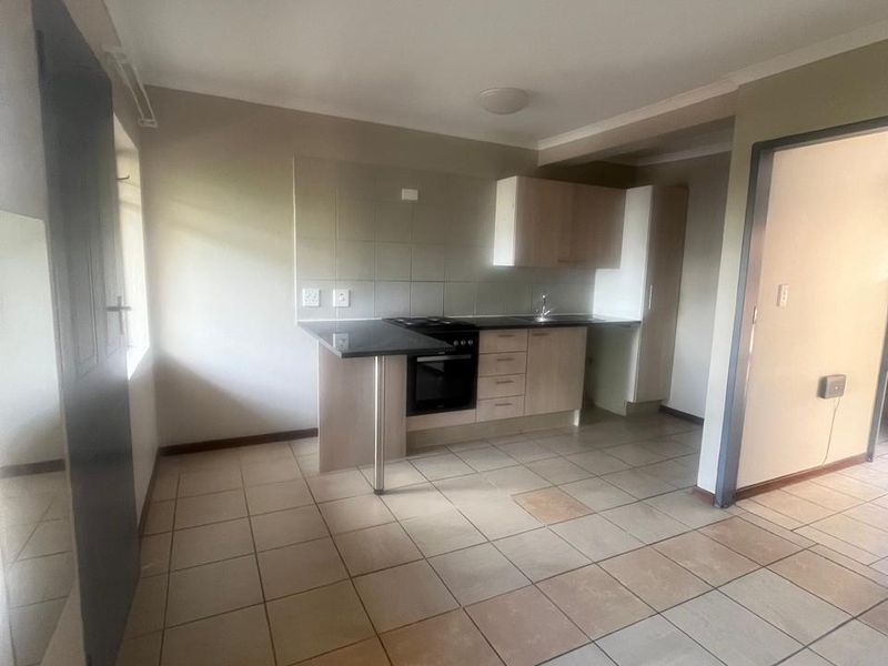 1 Bedroom Apartment for rent in Ferndale, Randburg - Photo 6