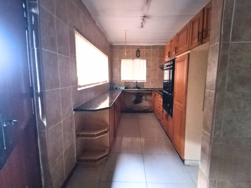 Space, Flow & Views, A Home Designed for Real Living in Raisthorpe!!! - Photo 2