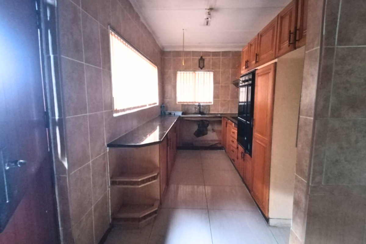 Space, Flow & Views, A Home Designed for Real Living in Raisthorpe!!! - Photo 2