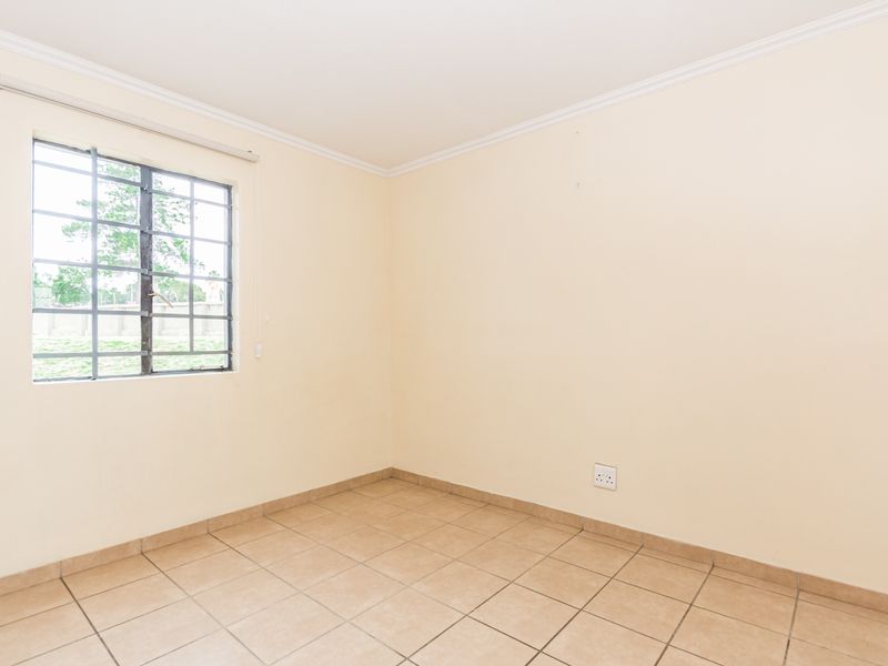 1 Bedroom 1 Bathroom Ground Floor Apartment for rent in Noordwyk, Midrand - Photo 9