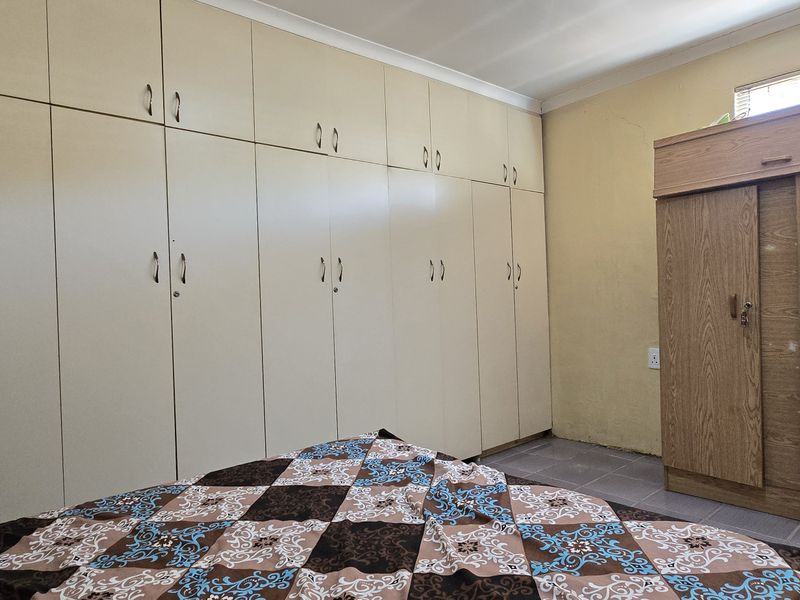 Designed for Effortless Everyday Comfort, 3 Bedroom Home in Northdale!!! - Photo 9