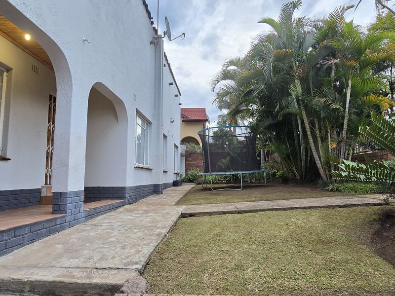 4 Bedroom Family Home in Belfort, Contemporary Living, Ready When You Are!!! - Photo 2