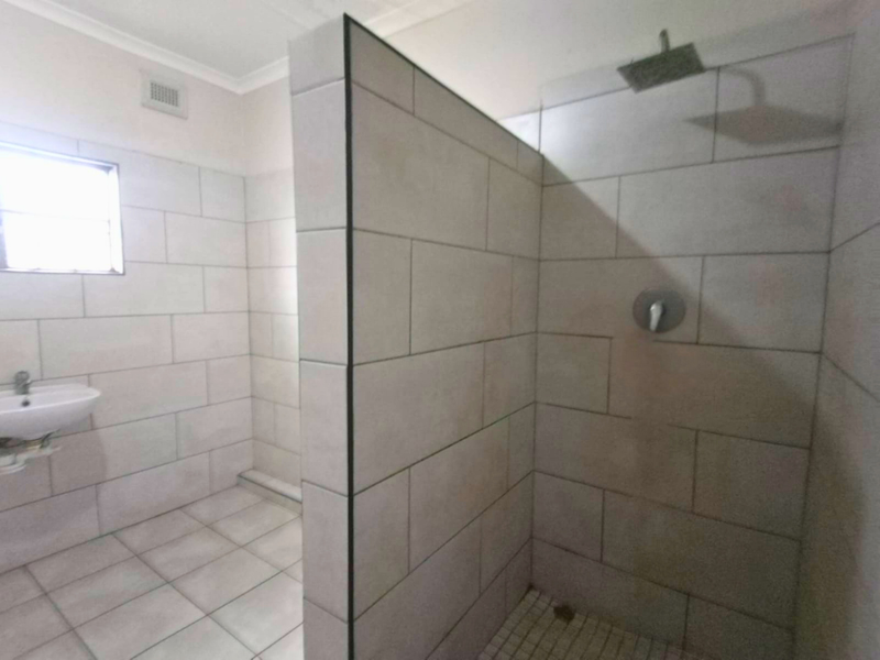 Multi Dwelling Investment with 3 Income Producing Cottages in Northdale!!! - Photo 8