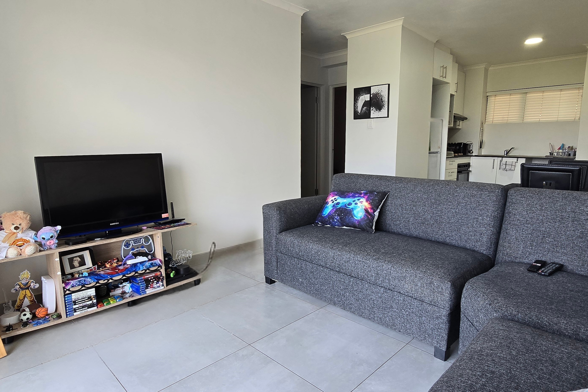 Refined Estate Living in Hayfields, 2 Bedroom Residence Within a Premier Lifestyle Development!!! - Photo 4