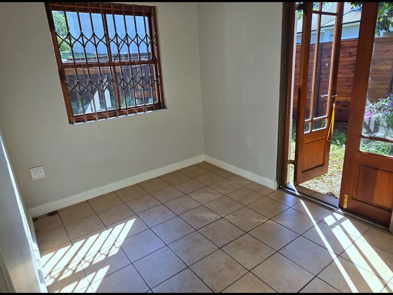 Your Private Retreat in Sought-After Willow Oak Gardens - Photo 7