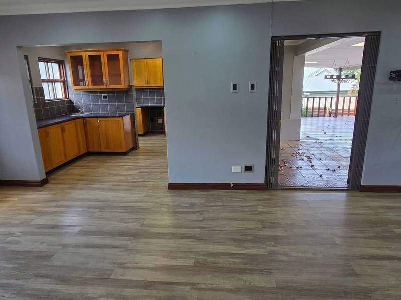 A Private Ferncliffe Retreat Overlooking Nature, Nestled in a Secure Estate - Photo 4