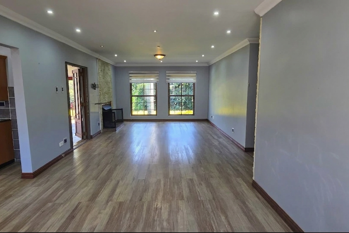 A Private Ferncliffe Retreat Overlooking Nature, Nestled in a Secure Estate - Photo 3