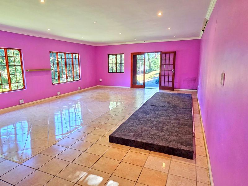 Exclusive Ferncliffe Home with Exceptional Investment Potential - Photo 10