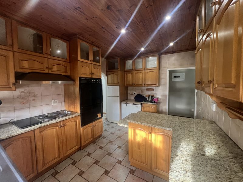 Refined 3 Bedroom Family Rental in Dunveria-Rent in Style Today Own It Tomorrow!!! - Photo 7