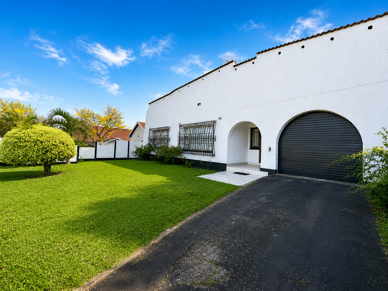 Designed For Refined Allandale Living - Photo 2