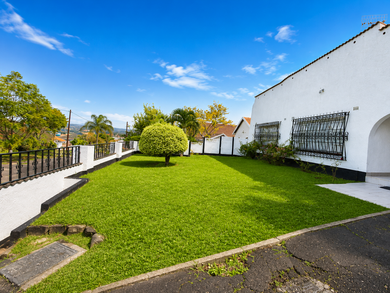 Designed For Refined Allandale Living - Photo 3