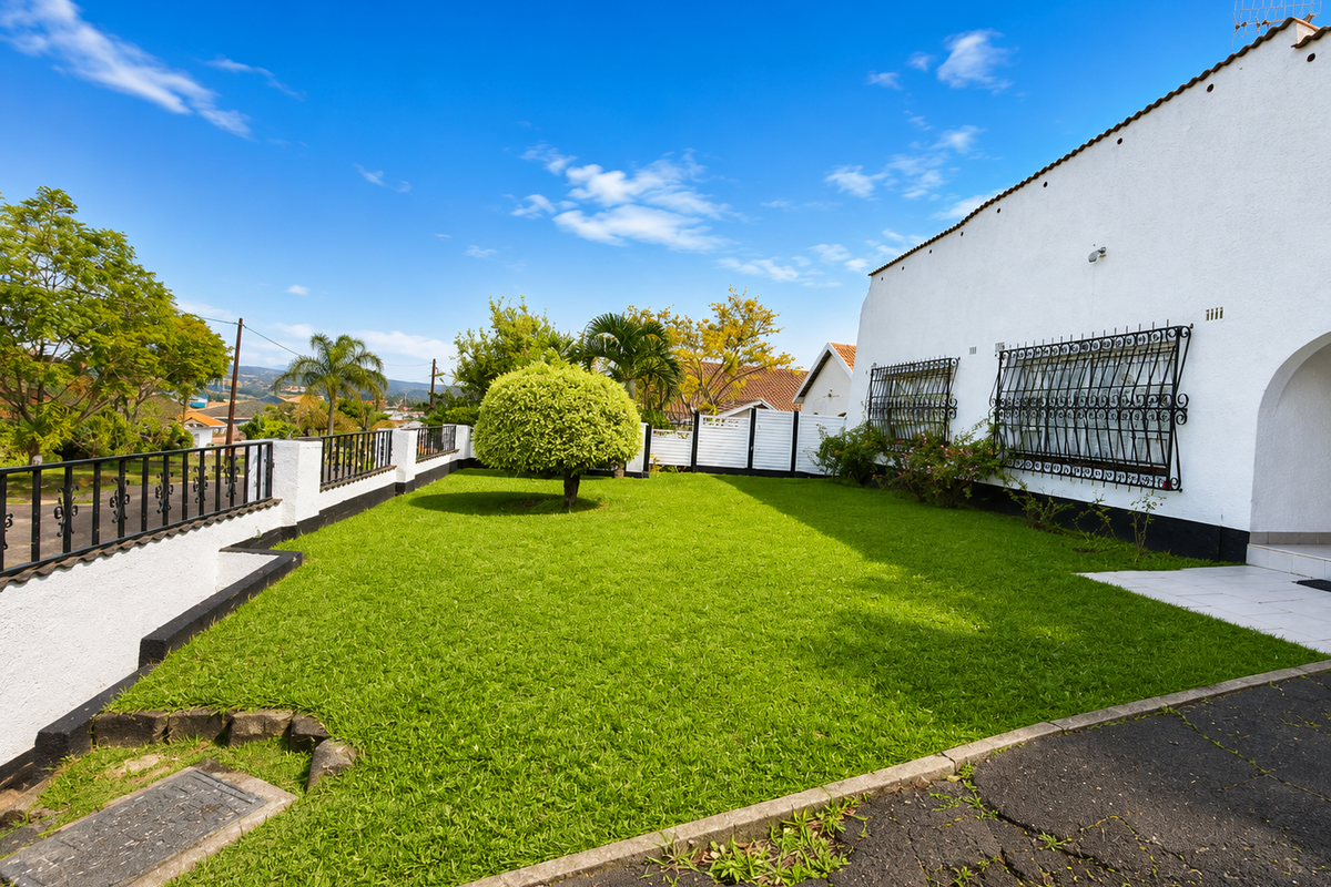 Designed For Refined Allandale Living - Photo 3