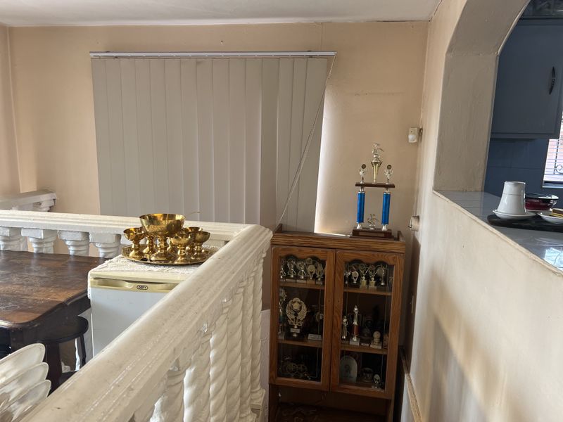 Stunning 4 bedroom family home for sale in the sort after suburb of Northdale!!! - Photo 10