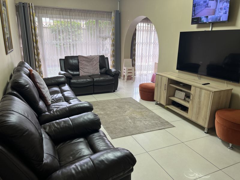 Perfect 4 bedroom family home for sale!!! - Photo 6