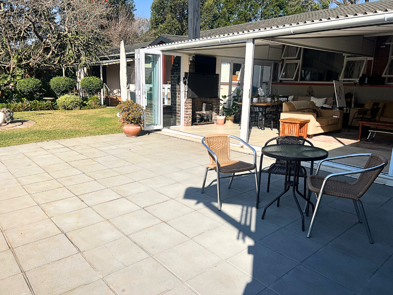 Discover your dream home! Exquisite 4-bedroom - Photo 2