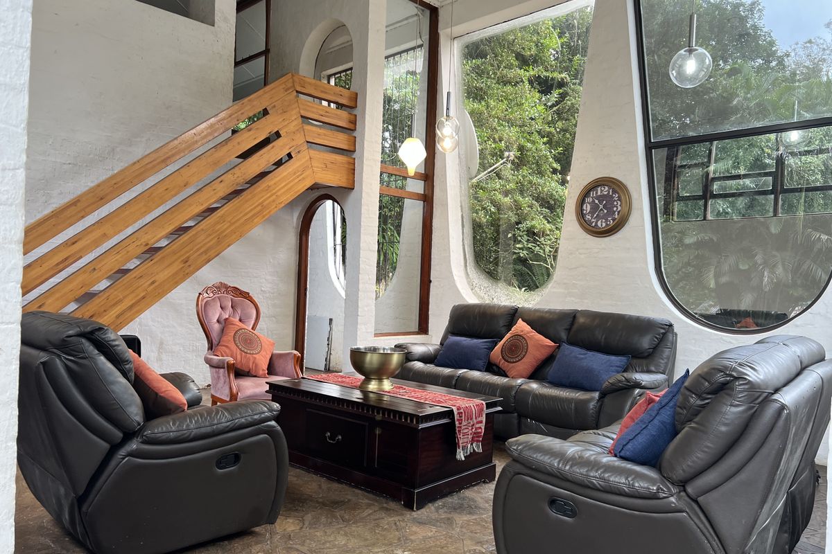 Spacious 4-bedroom home in the sought after suburb of Boughton!!! - Photo 3