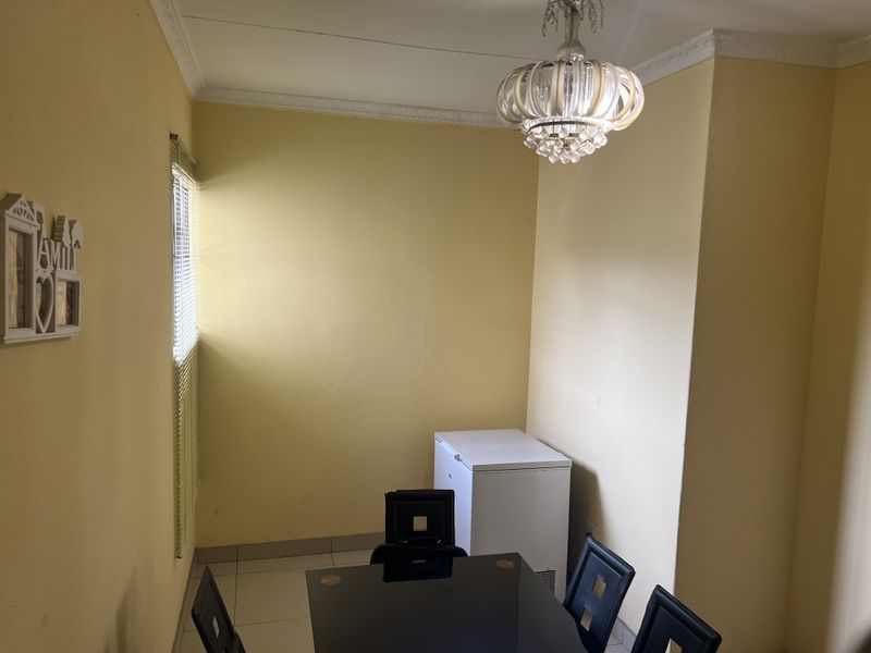 Charmimg 3 bedroom home for sale in Northdale!!! - Photo 8