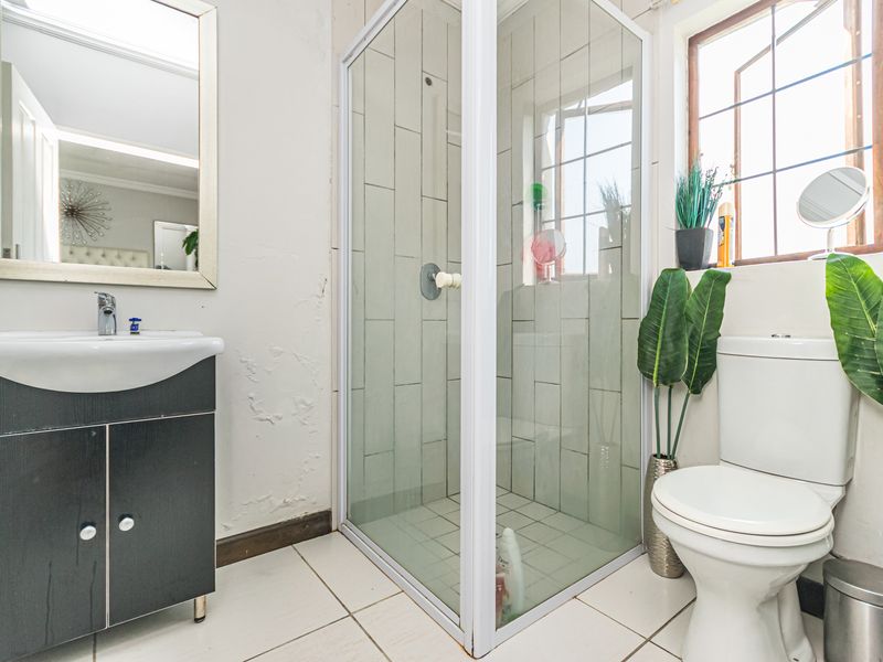 1 Bedroom Top floor Apartment for sale in Halfway Gardens Midrand - Photo 7