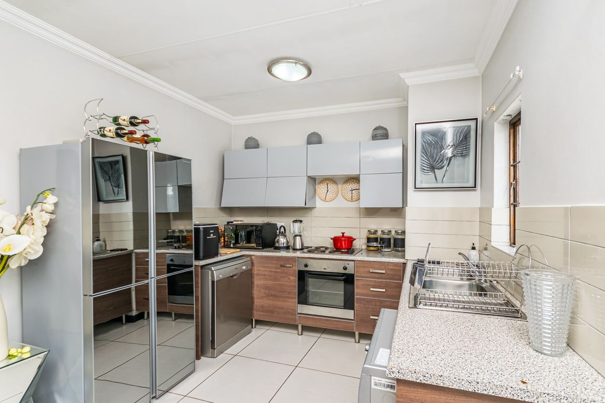 1 Bedroom Top floor Apartment for sale in Halfway Gardens Midrand - Photo 4