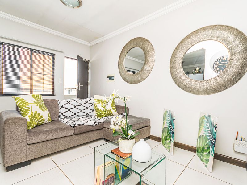 1 Bedroom Top floor Apartment for sale in Halfway Gardens Midrand - Photo 5