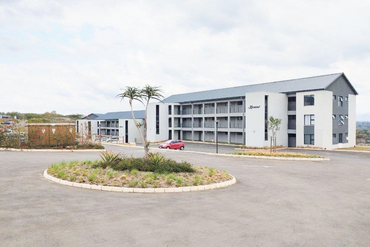 FLAT FOR SALE IN HESKETH ESTATE! - Photo 2