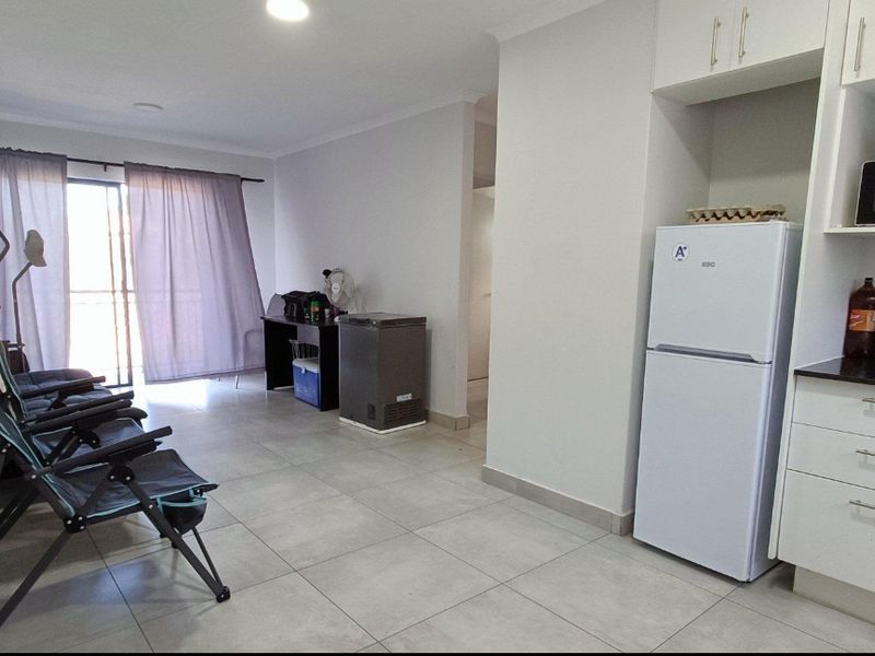 FLAT FOR SALE IN HESKETH ESTATE! - Photo 6