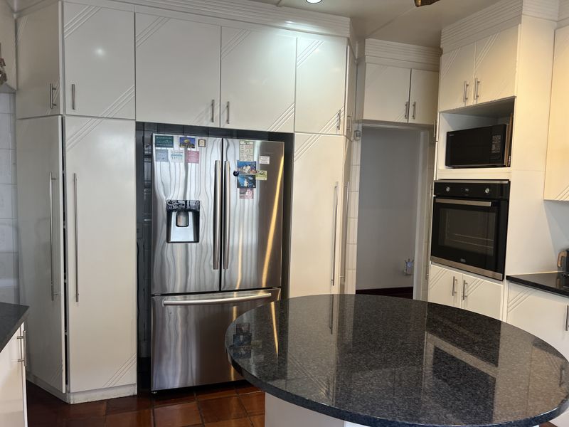 An Exceptional Family Home in the Heart of Allandale!!! - Photo 6