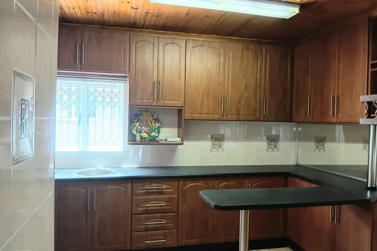 Your Dream Family Home Awaits – Stunning 4-Bedroom home for sale in Risecliff , Ready to Move In! - Photo 4