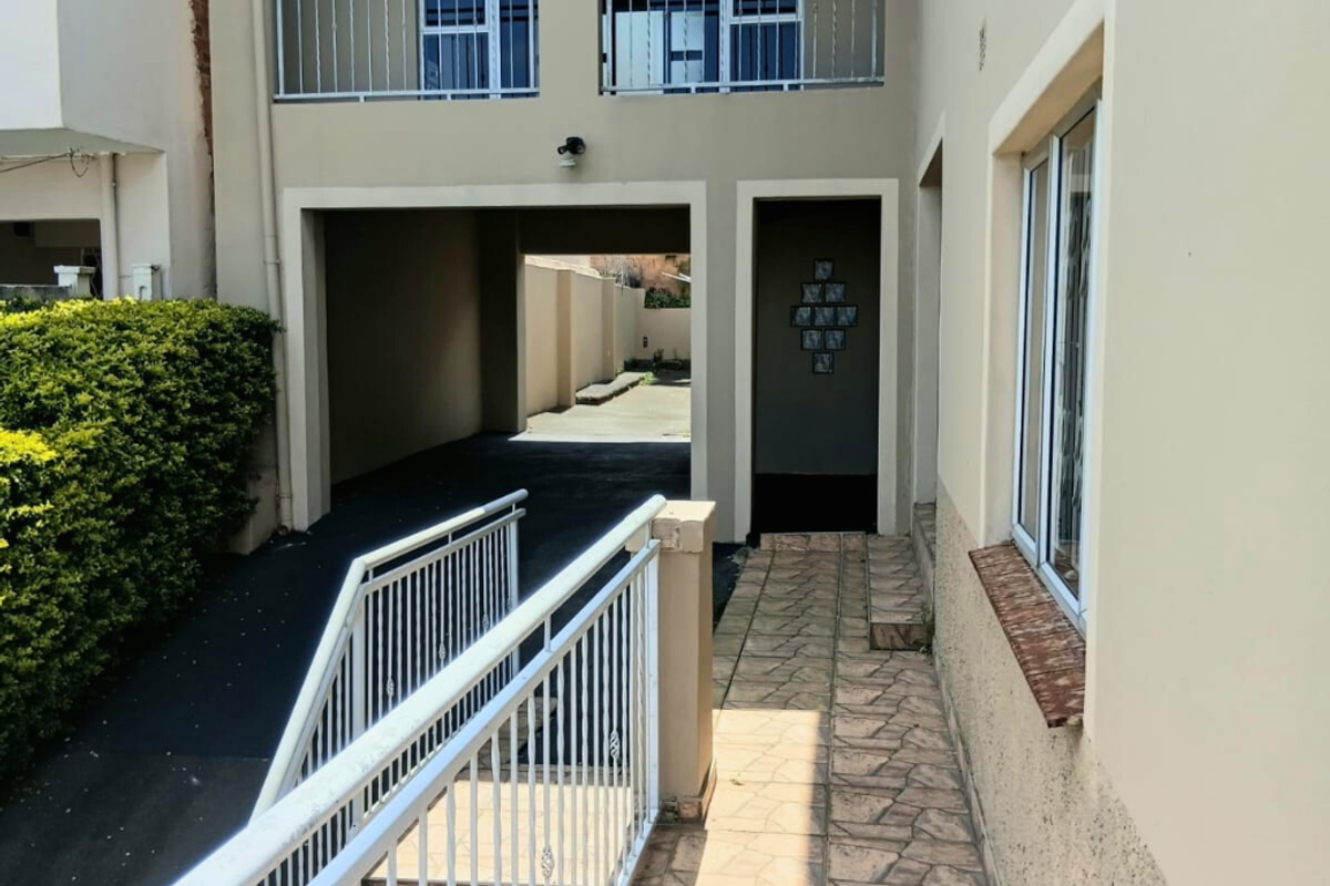 Your Dream Family Home Awaits – Stunning 4-Bedroom home for sale in Risecliff , Ready to Move In! - Photo 2