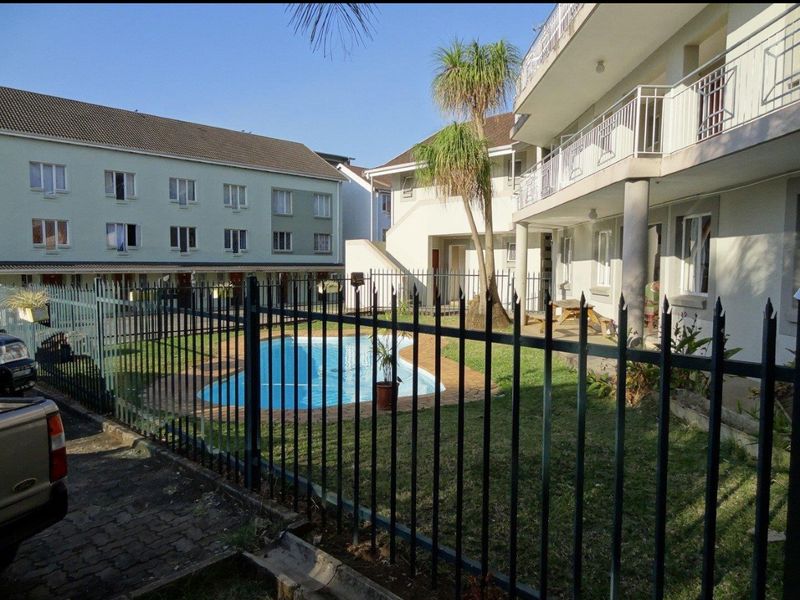 Charming flat for sale in Scottsville! - Photo 3