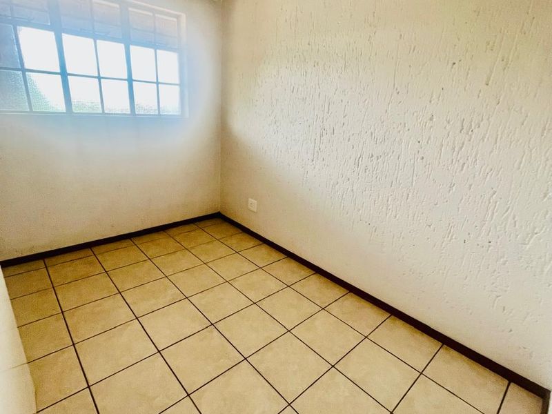 Two bedroom Apartment for sale in Boksburg, Johannesburg - Photo 9