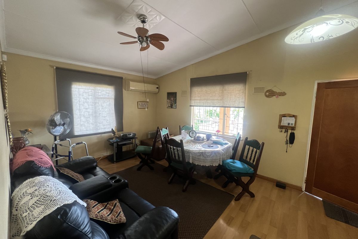 A standout Northdale home, where modern comfort meets endless possibility in Northdale!!! - Photo 4