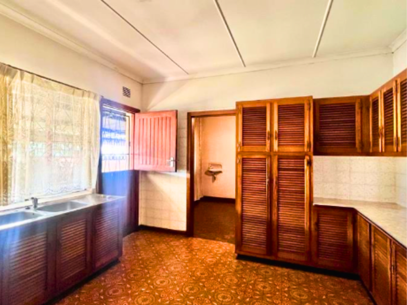 A Great Family Find!!!  3 Bedroom Home in Northdale - Photo 4