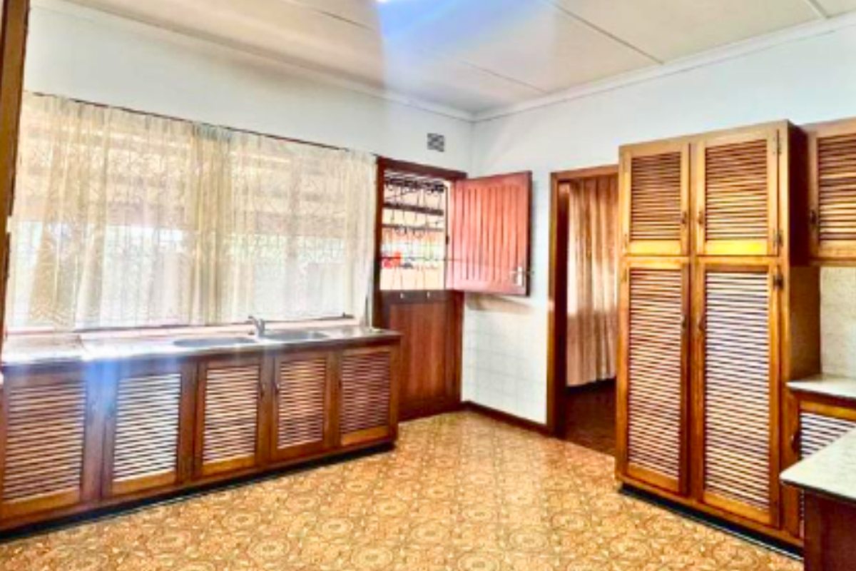 A Great Family Find!!!  3 Bedroom Home in Northdale - Photo 3