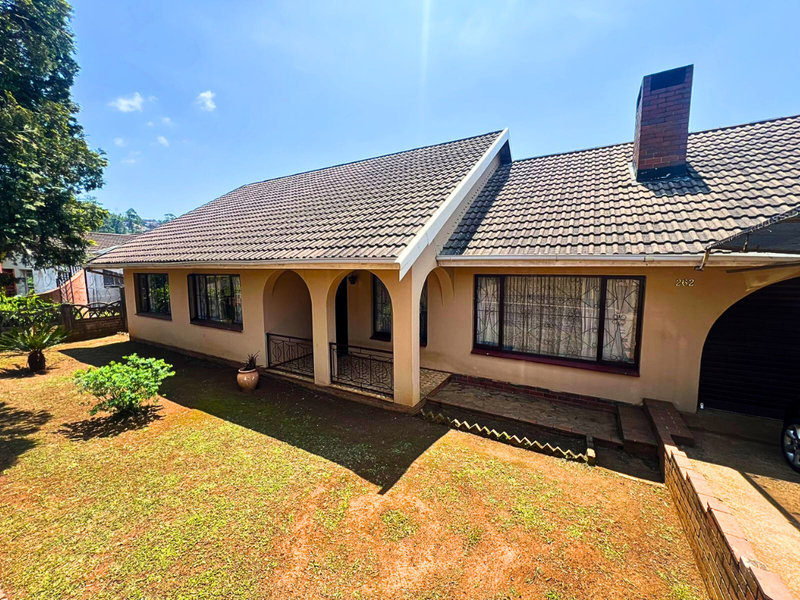 A Great Family Find!!!  3 Bedroom Home in Northdale - Photo 2