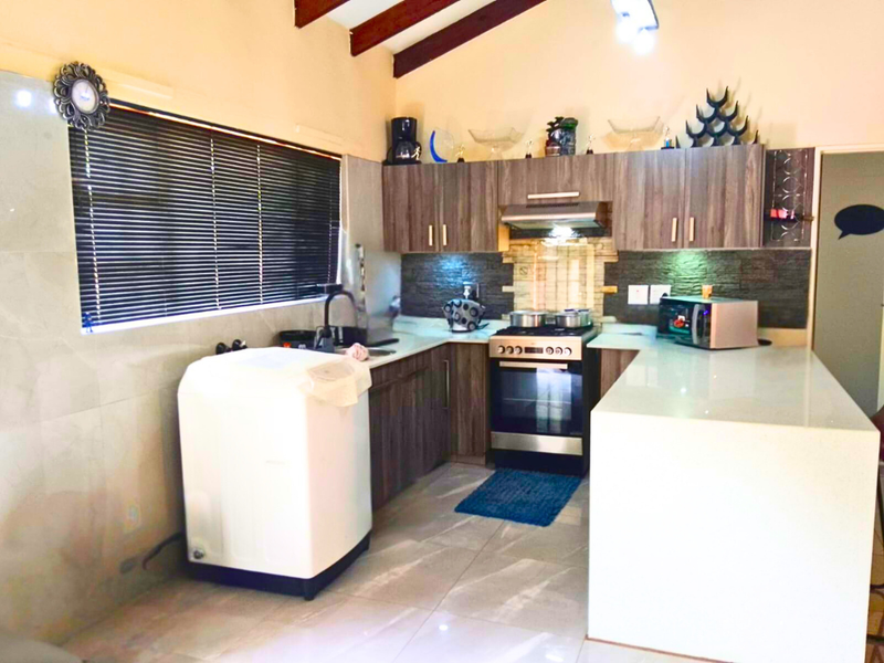 ELEGANT, SECURE, AND LIFESTYLE-READY THREE BEDROOM HOME IN WALTDORF!!! - Photo 4