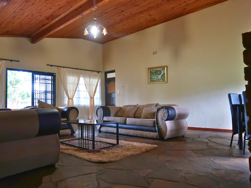 PRIME FREEHOLD PROPERTY IN ALBERT FALLS WITH EXCEPTIONAL POTENTIAL!!! - Photo 2