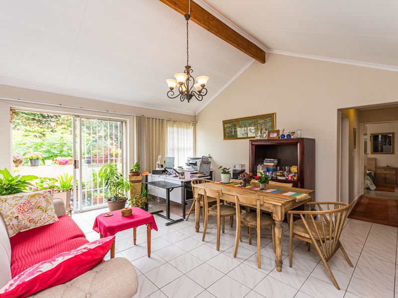 Charming 3 bedroom Apartment for Sale in Sandown, Sandton - Photo 5